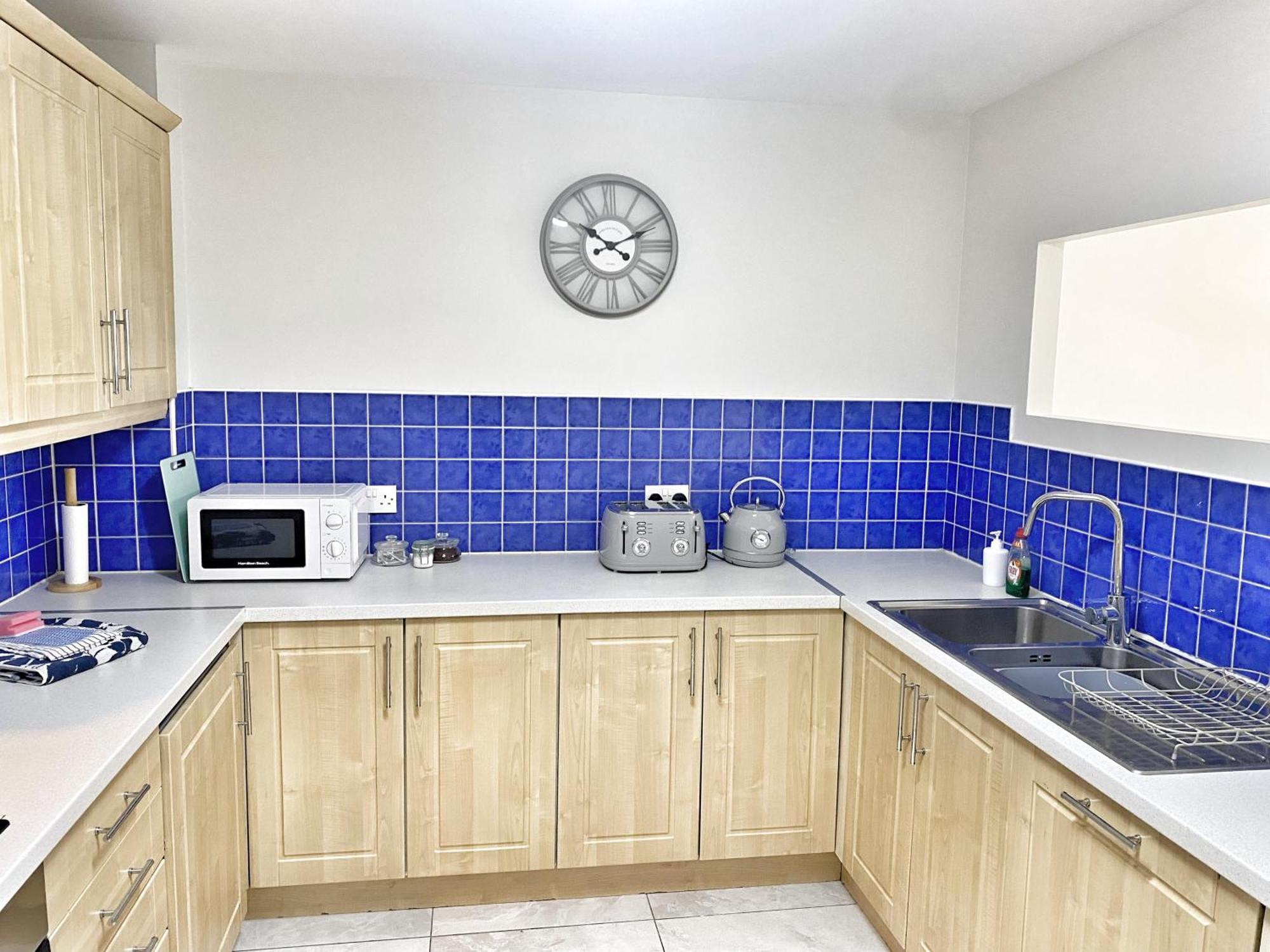 2 Bed City Centre Apt, Free Parking - Albert Clock, Customs House ベルファスト エクステリア 写真